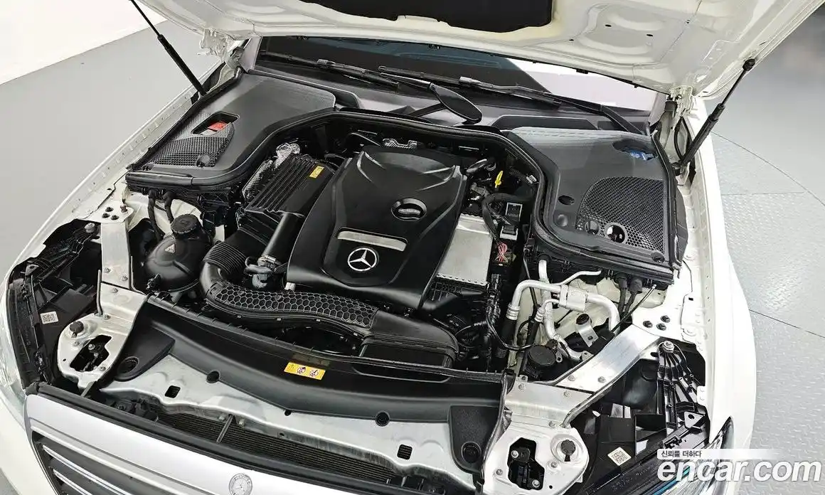 Mercedes-Benz E-Class 2016 2.0 гидро в Москве № 212122, фото 6