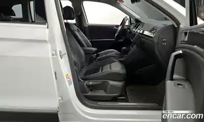 Volkswagen Tiguan 2020 2.0 гидро в Москве № 232170, миниатюра 11