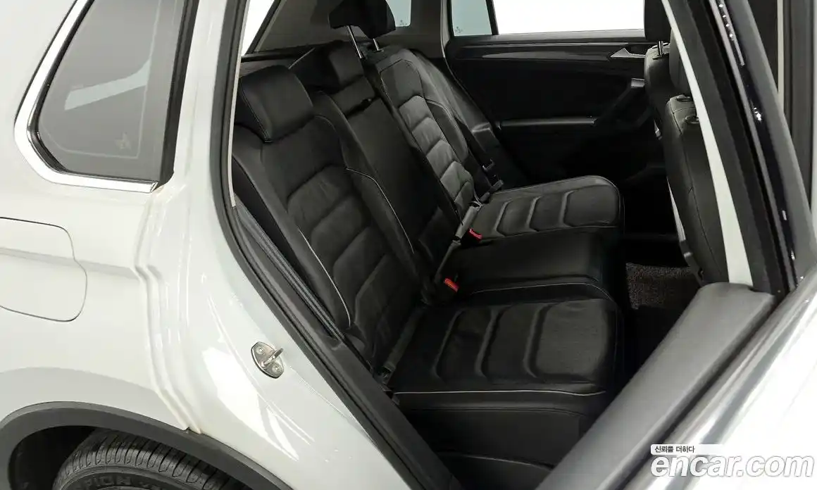 Volkswagen Tiguan 2020 2.0 гидро в Москве № 232170, фото 12