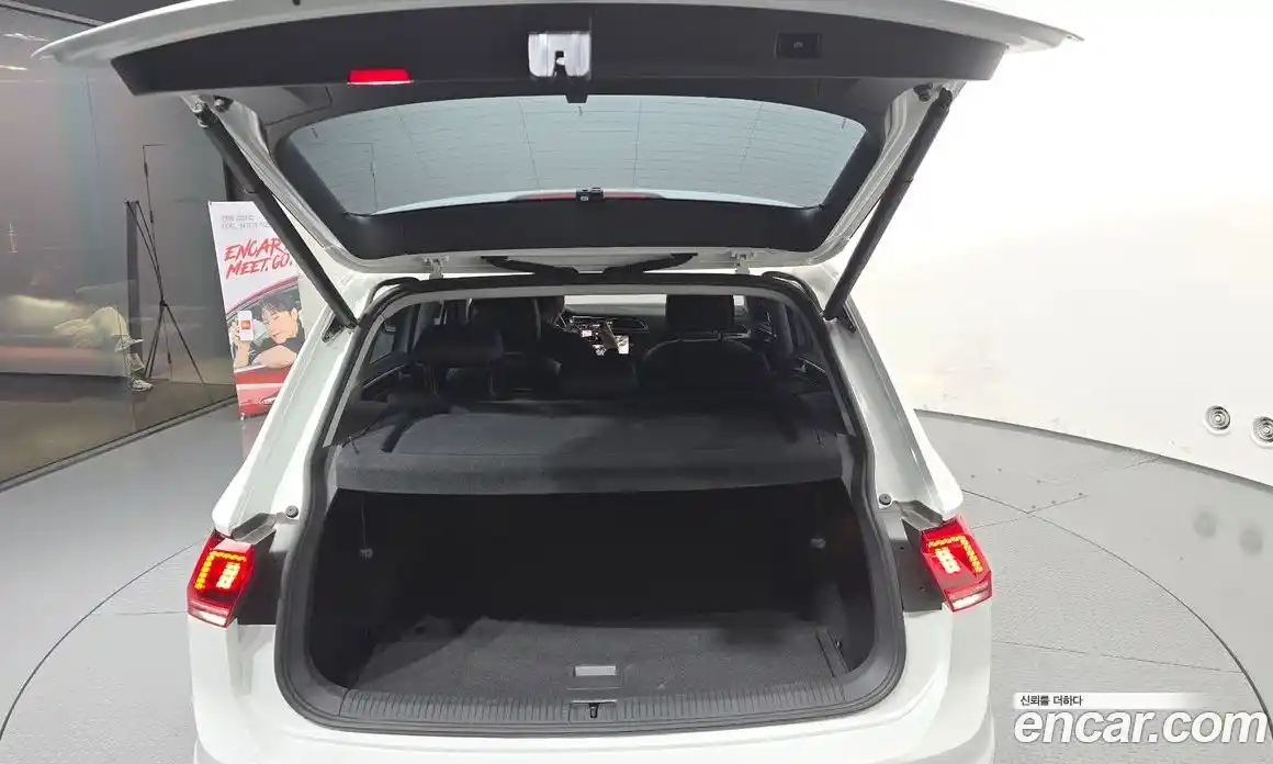 Volkswagen Tiguan 2020 2.0 гидро в Москве № 232170, фото 20