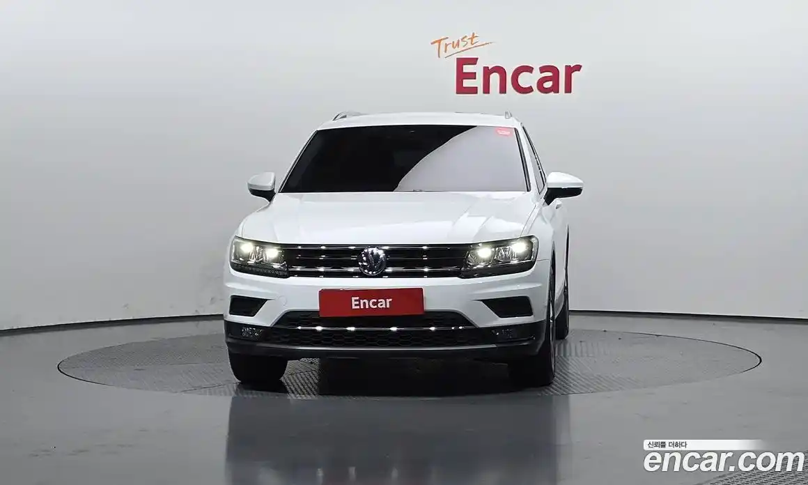 Volkswagen Tiguan 2020 2.0 гидро в Москве № 232170, фото 3