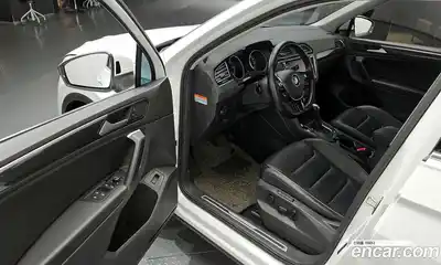 Volkswagen Tiguan 2020 2.0 гидро в Москве № 232170, миниатюра 10