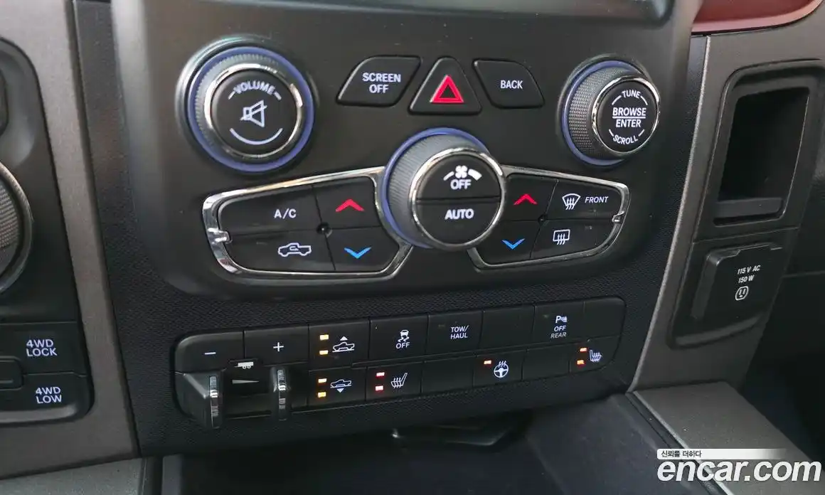 Dodge Ram Pick Up 2018 5.7 гидро в Москве № 233560, фото 17
