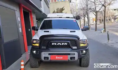 Dodge Ram Pick Up 2018 5.7 гидро в Москве № 233560, миниатюра 3