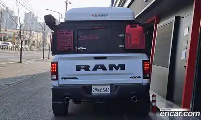 Dodge Ram Pick Up 2018 5.7 гидро в Москве № 233560, миниатюра 4