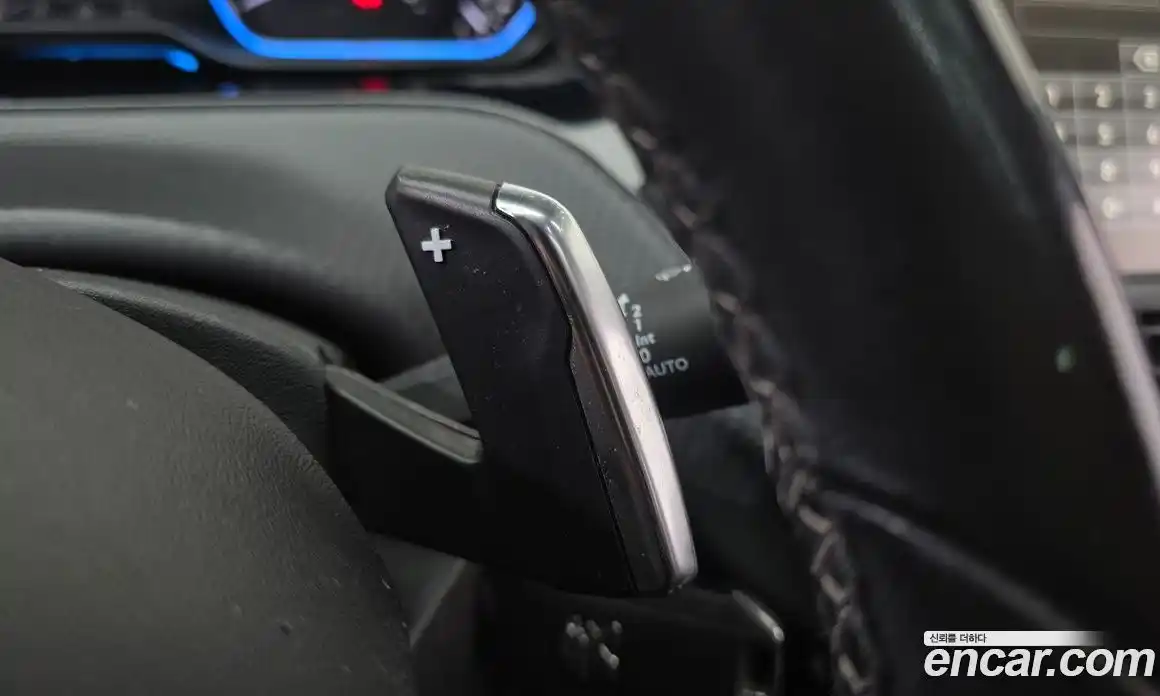 Peugeot 2008 2015 1.6 гидро в Москве, фото 17
