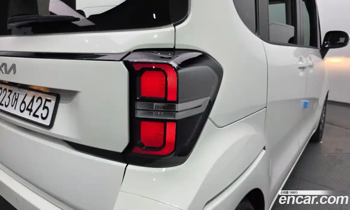 Kia Ray 2023 1.0 гидро в Москве, фото 9
