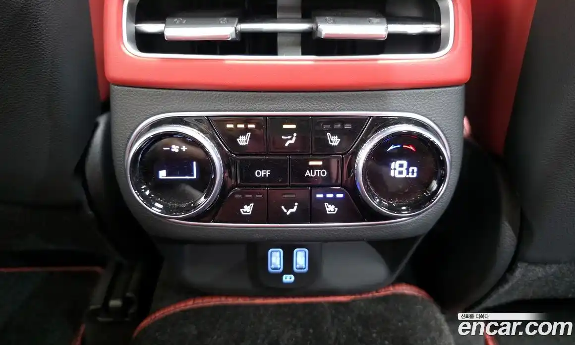 Genesis GV70 2024 2.5 гидро в Москве № 1343379, фото 23