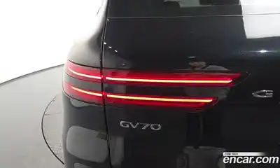 Genesis GV70 2024 2.5 гидро в Москве № 1343379, миниатюра 8