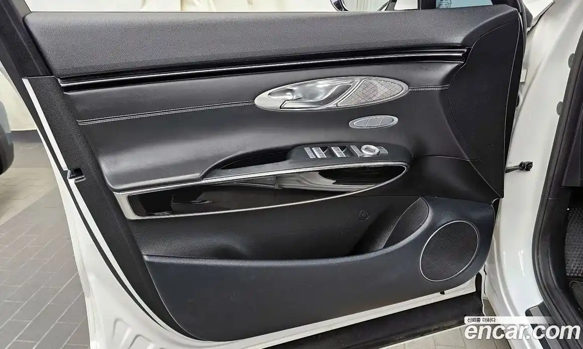 Genesis GV70 2022 2.5 гидро в Москве № 1343407, фото 14