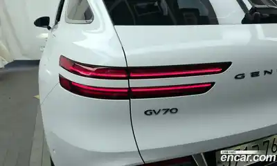 Genesis GV70 2022 2.5 гидро в Москве № 1343407, миниатюра 9