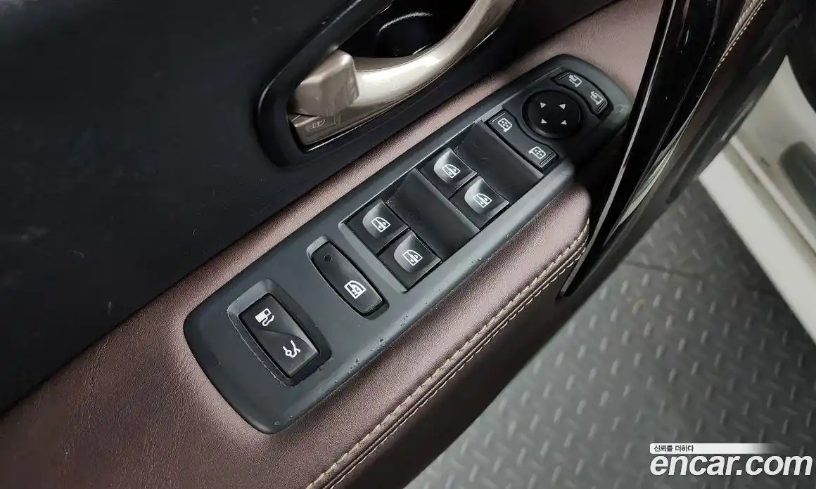 Renault SM7 2014 2.5 гидро в Москве № 1346386, фото 33
