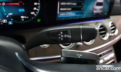 Mercedes-Benz E-Class 2020 2.0 гидро в Москве № 1347785, миниатюра 12