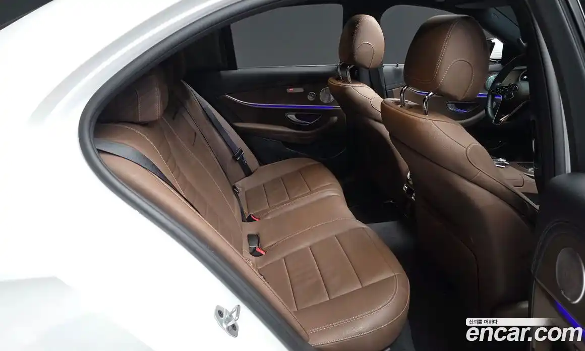 Mercedes-Benz E-Class 2020 2.0 гидро в Москве № 1347785, фото 18