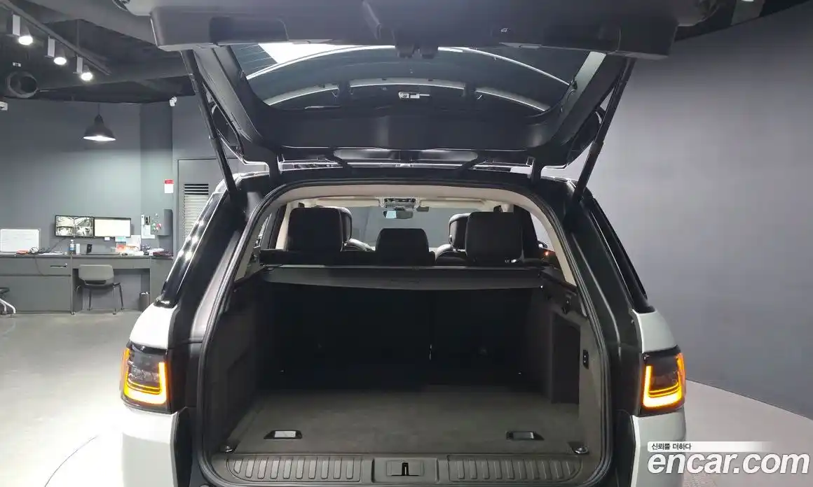 Land Rover Range-Rover Sport 2022 3.0 гидро в Москве № 1349255, фото 26