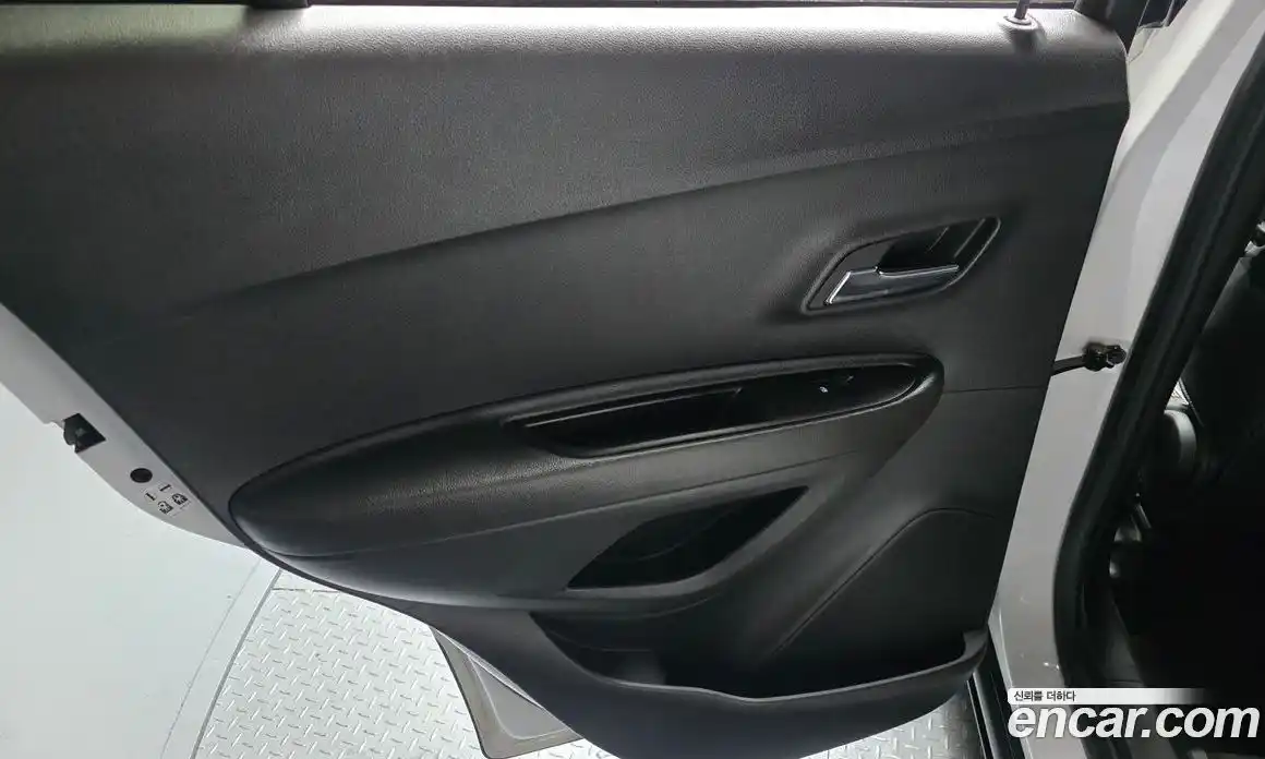 Chevrolet Trax 2017 1.6 гидро в Москве № 1401559, фото 15