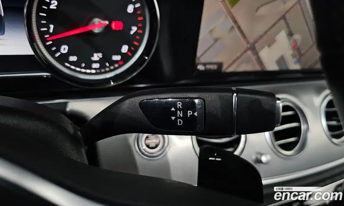 Mercedes-Benz E-Class 2020 2.0 гидро в Москве № 1403455, фото 12