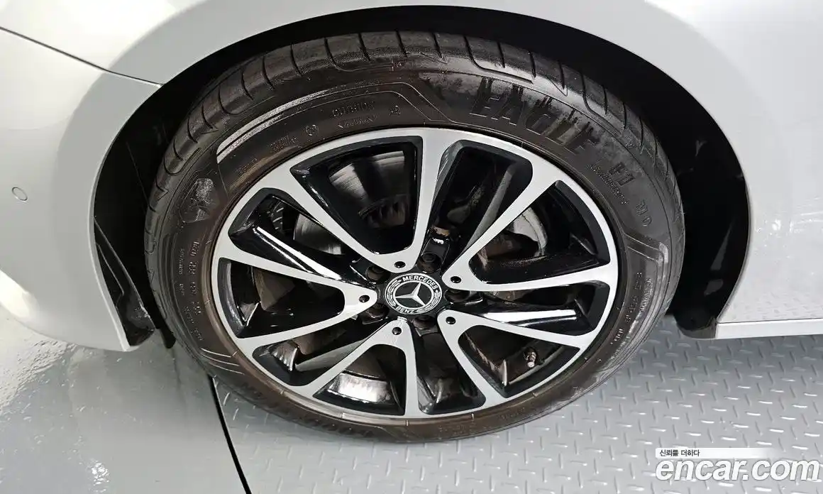 Mercedes-Benz E-Class 2020 2.0 гидро в Москве № 1403455, фото 5