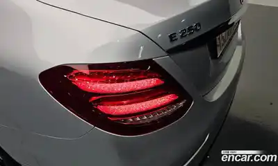 Mercedes-Benz E-Class 2020 2.0 гидро в Москве № 1403455, миниатюра 9