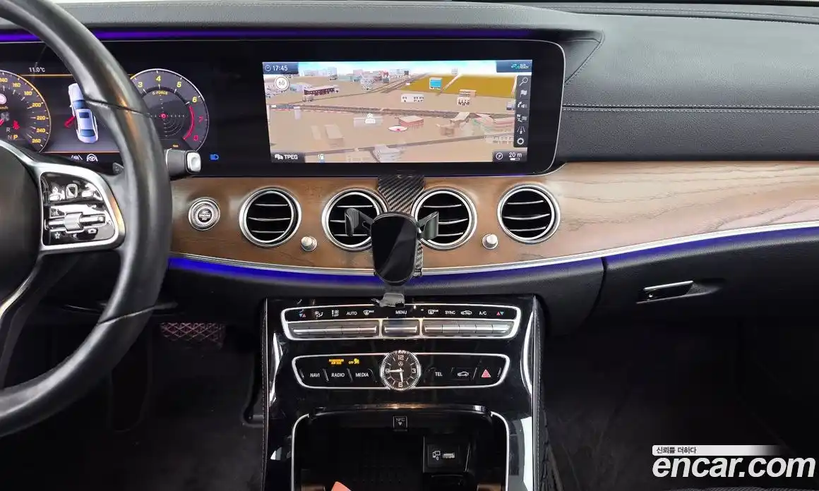 Mercedes-Benz E-Class 2020 2.0 гидро в Москве № 1403926, фото 20