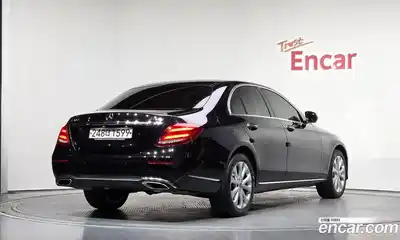 Mercedes-Benz E-Class 2020 2.0 гидро в Москве № 1403926, миниатюра 2