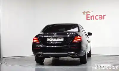Mercedes-Benz E-Class 2020 2.0 гидро в Москве № 1403926, миниатюра 4