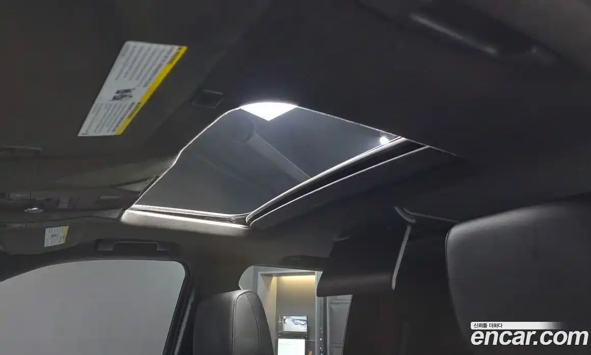 Cadillac Escalade 2019 6.2 гидро в Москве № 1406536, фото 24