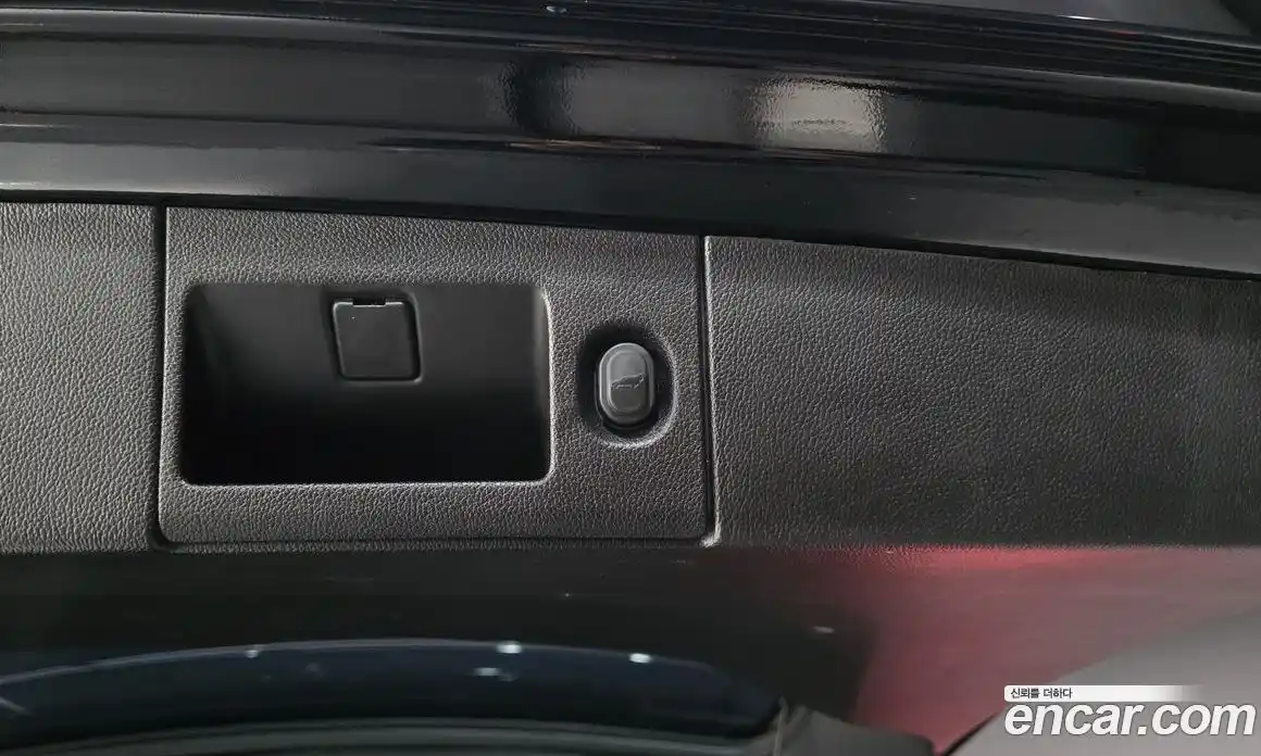 Cadillac Escalade 2019 6.2 гидро в Москве № 1406536, фото 26