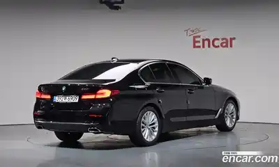 BMW 5-Series, 2021