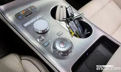 Genesis GV70 2025 2.5 гидро в Москве № 1538918, миниатюра 12