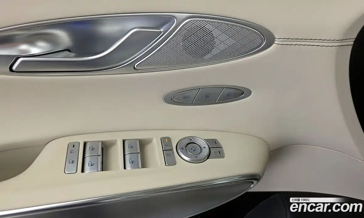 Genesis GV70 2025 2.5 гидро в Москве № 1538918, фото 28