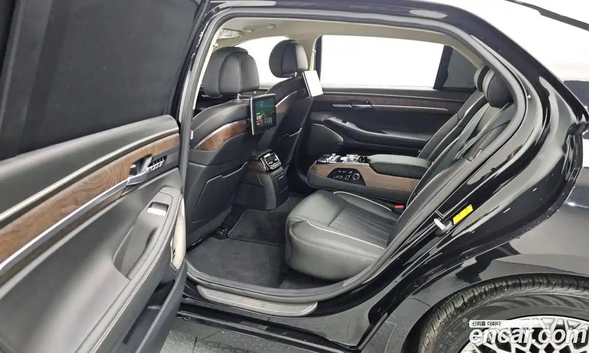 Genesis G90 2021 3.8 гидро в Москве, фото 18