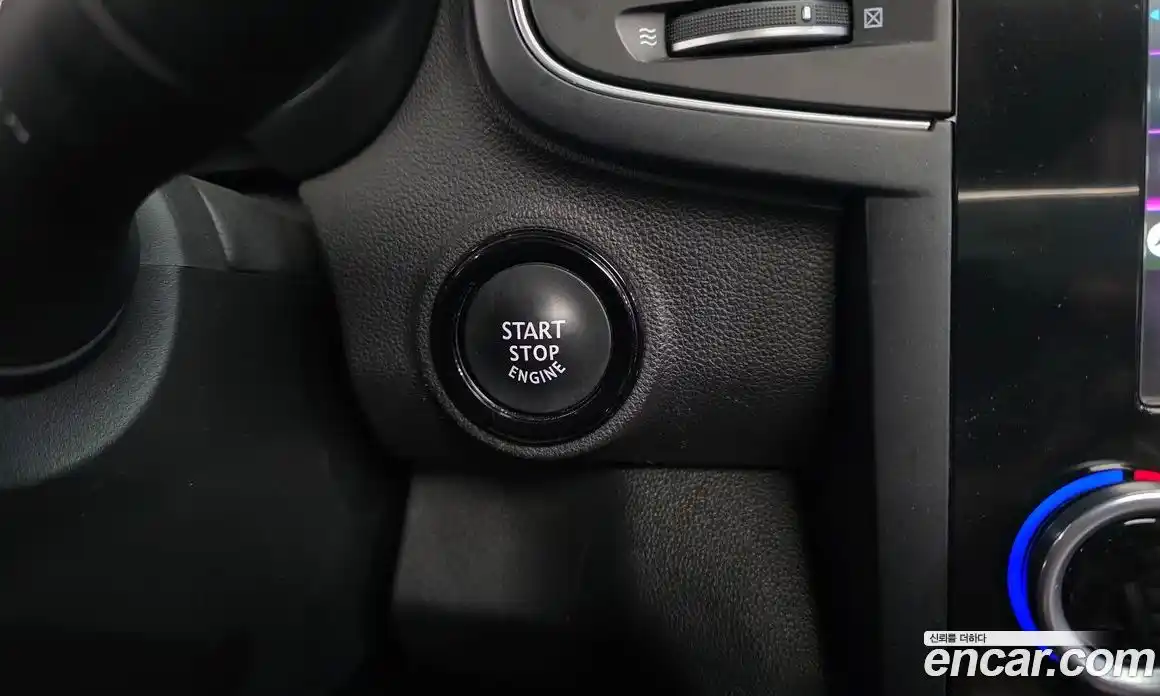 Renault QM6 2018 2.0 гидро в Москве № 1543214, фото 27