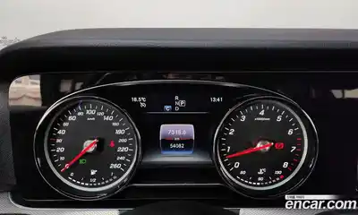 Mercedes-Benz E-Class 2019 2.0 гидро в Москве № 1545258, миниатюра 11