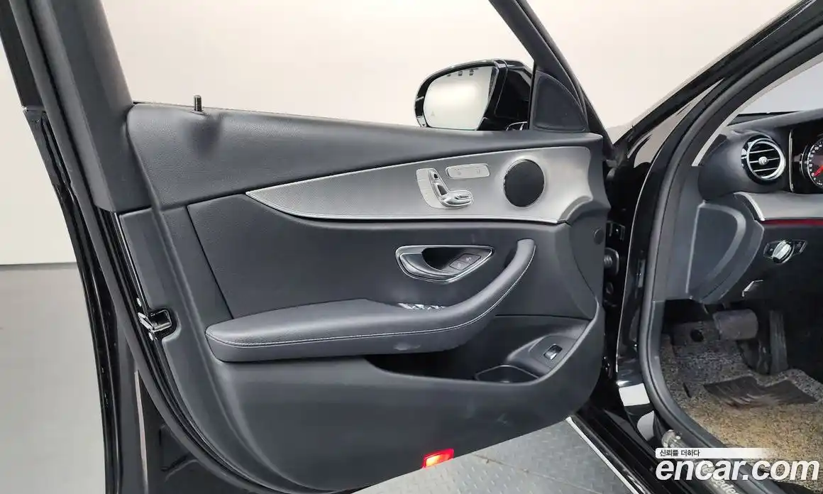 Mercedes-Benz E-Class 2019 2.0 гидро в Москве № 1545258, фото 14