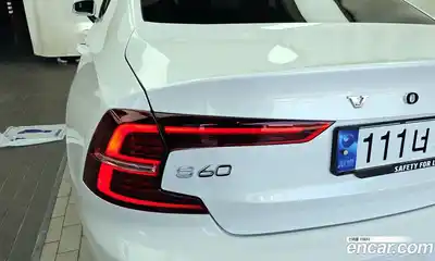 Volvo S60 2023 2.0 гидро в Москве № 1546739, миниатюра 9