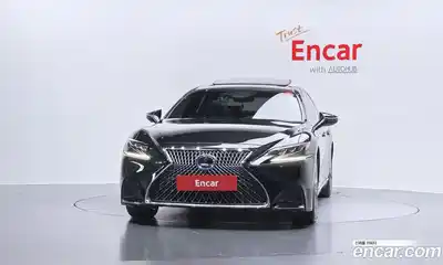 Lexus LS 2018 3.5 гидро в Москве № 1548855, миниатюра 3