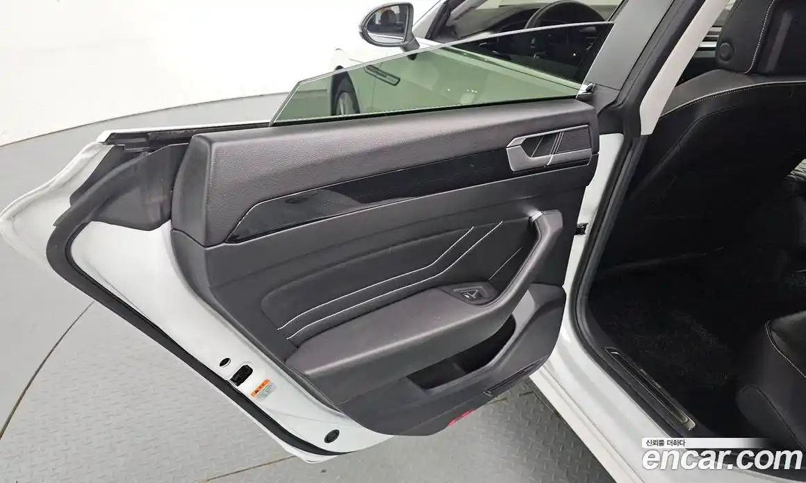 Volkswagen Arteon 2022 2.0 гидро в Москве № 1549015, фото 15