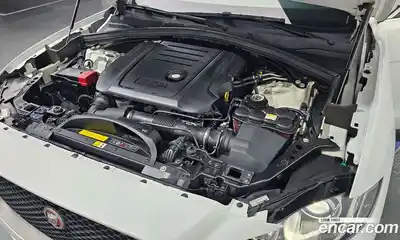Jaguar F-Pace 2018 2.0 гидро в Москве № 1550943, миниатюра 6