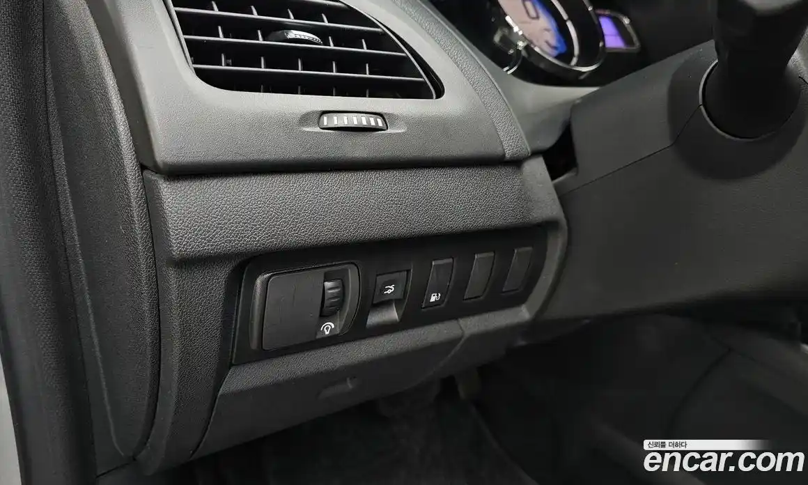 Renault SM3 2013 1.6 гидро в Москве № 1615146, фото 25