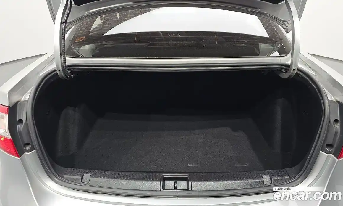 Renault SM3 2013 1.6 гидро в Москве № 1615146, фото 26