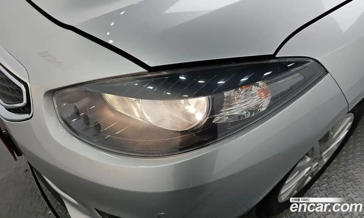 Renault SM3 2013 1.6 гидро в Москве № 1615146, фото 8