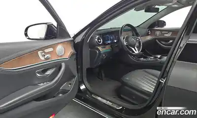 Mercedes-Benz E-Class 2020 2.0 гидро в Москве № 1617382, миниатюра 12