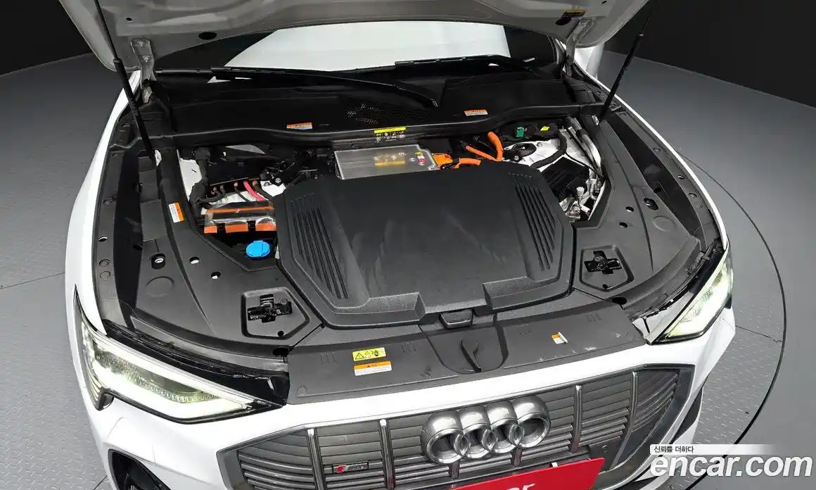 Audi e-tron 2021 0.2 гидро в Москве № 1617672, фото 6