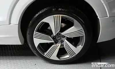 Audi e-tron 2021 0.2 гидро в Москве № 1617672, миниатюра 7