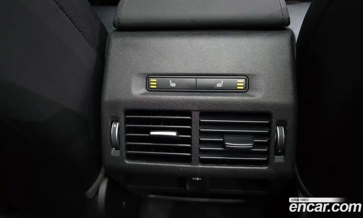 Land Rover Discovery Sport 2020 2.0 гидро в Москве № 1619509, фото 24