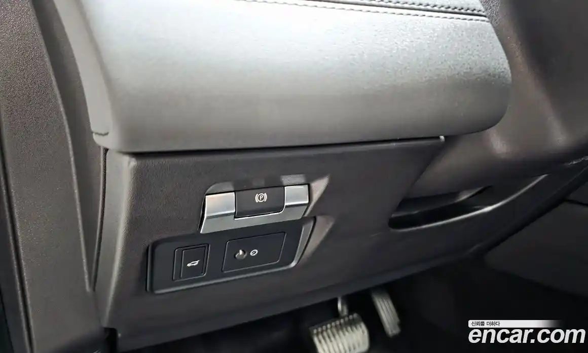 Land Rover Discovery Sport 2020 2.0 гидро в Москве № 1619509, фото 28