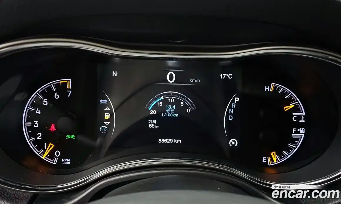Jeep Cherokee 2019 3.6 гидро в Москве № 1624060, фото 11