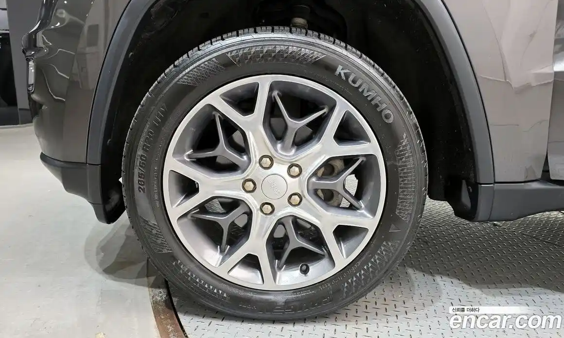 Jeep Cherokee 2019 3.6 гидро в Москве № 1624060, фото 5