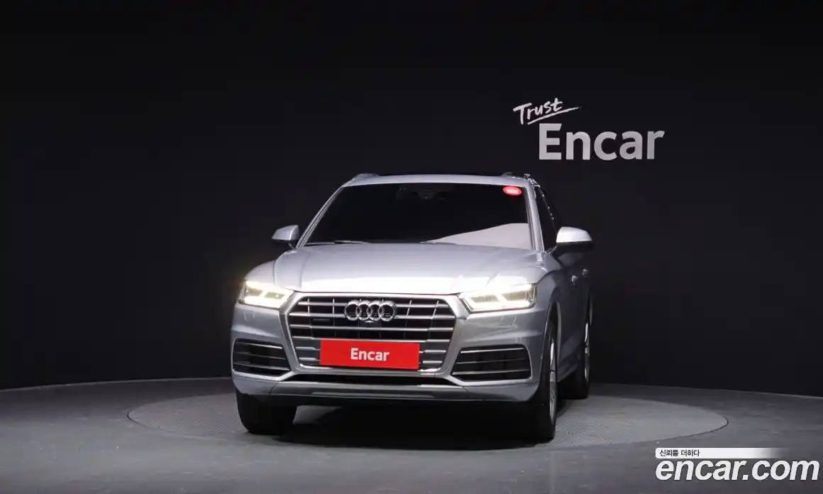 Audi Q5 2020 2.0 гидро в Москве № 163215, фото 3